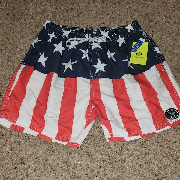 NWT- Exist Swim -  Men's American Flag Swim Shorts- Sz Large - Picture 1 of 6